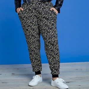 Refinery 29 + Eloquii Black Joggers w/ Stars
